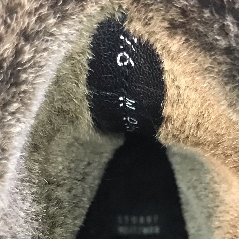 Stuart Weitzman - Women's black leather boots w/ fur - size 9-9.5 - Picture 5 of 10
